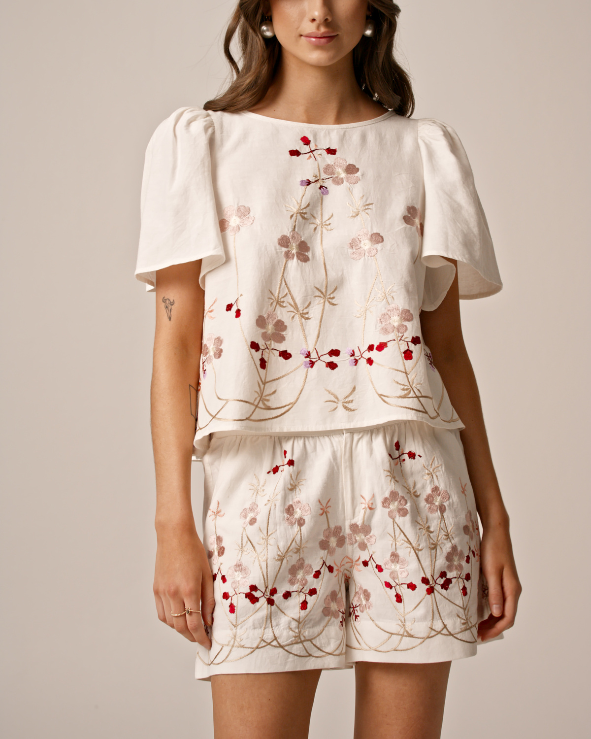 極美品✨ OMMO LINEN SHORT ALL IN ONE 白 現行 5-8-